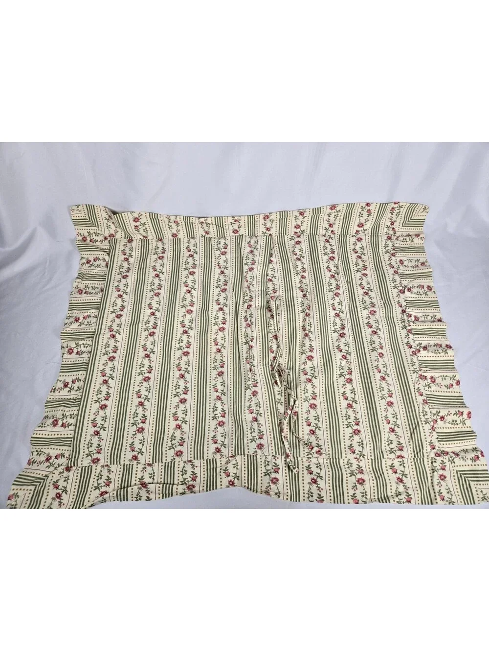 Pottery Barn Quilted Patchwork Pillowcases 25.5 X 33